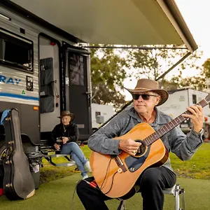 Landsborough Holiday Park Campsite